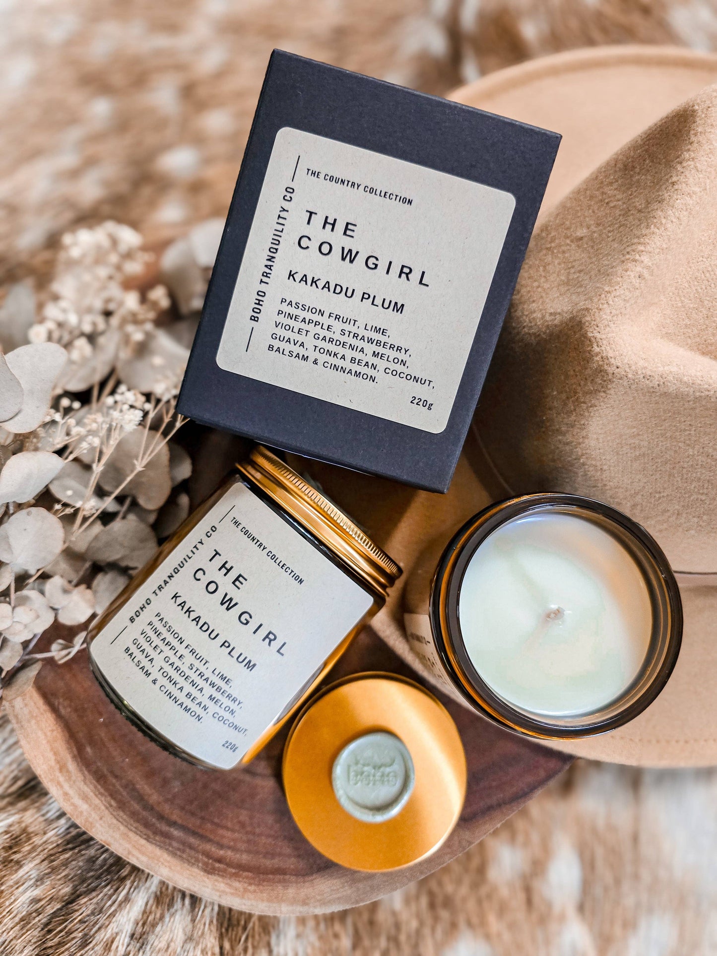 THE COUNTRY COLLECTION: THE COWGIRL - MEDIUM GLASS CANDLE